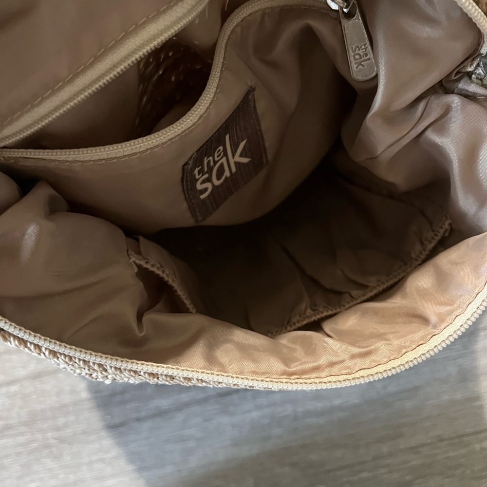 The Sak Tan Woven Shoulder Bag - Picture 3 of 4